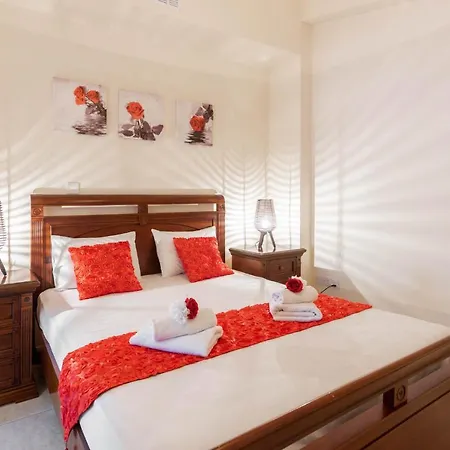 Tequila Sunrise By Ezoria Bahía de Coral