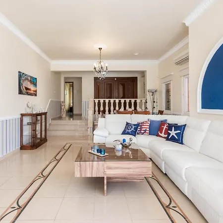 Villa Tequila Sunrise By Ezoria Bahía de Coral