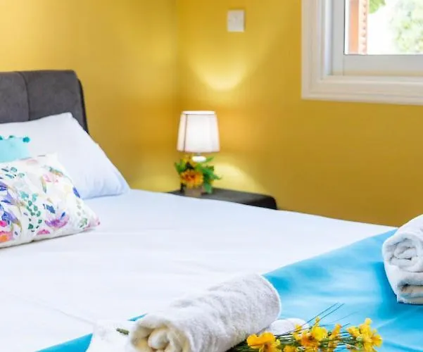 Vila Tequila Sunrise By Ezoria Coral Bay